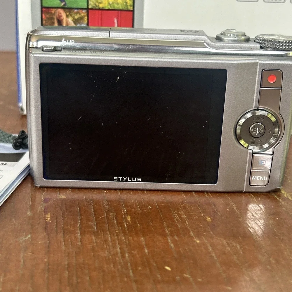 OLYMPUS STYLUS SH-50 16MP 24x Zoom Digital Camera silver Japan